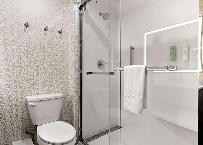 Hotel Home2 By Hilton Downtown *