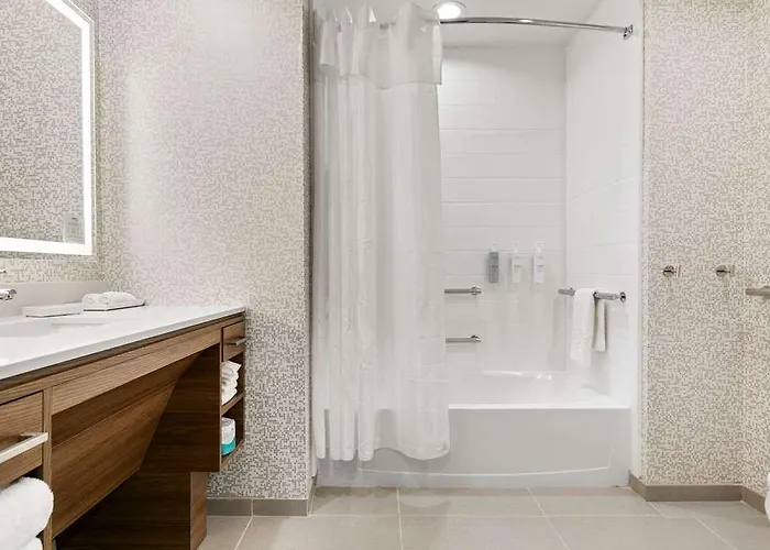 Home2 By Hilton Downtown Hotel *